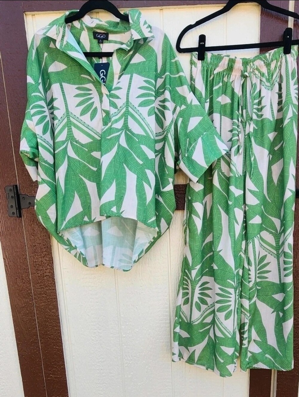 NEW!! GiGioTropical Print Blouse & Wide Leg Pants, Sz Medium,NWT - Picture 2 of 4